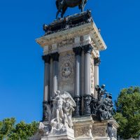 Monumento_a_Alfonso_XII_Parque_del_Retiro_Madrid_Espana_2017-05-18_DD_18-scaled.jpg
